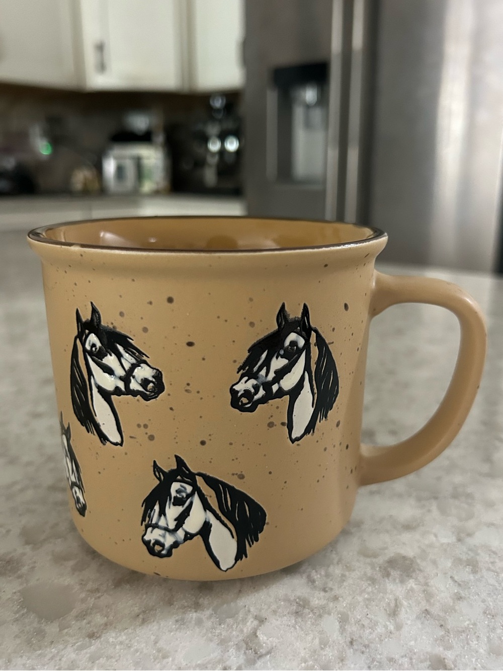“New” Spectrum Designz Tan Ceramic Horse-Print Mug